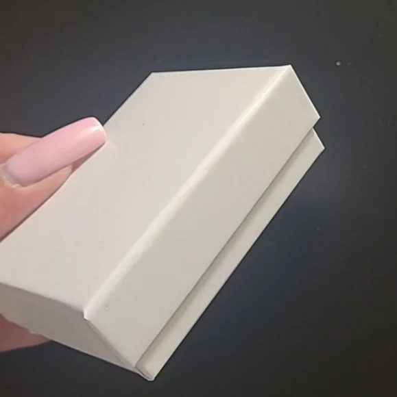 Fashion Mini Pearl Earrings - Picture 4 of 4